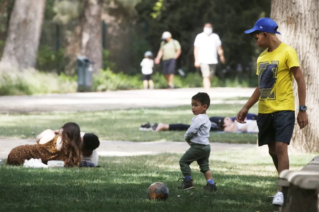 Entre los requisitos se encuentra que su ingreso per cápita mensual sea inferior a $45.572. (Foto: Jonnathan Oyarzun-Aton)