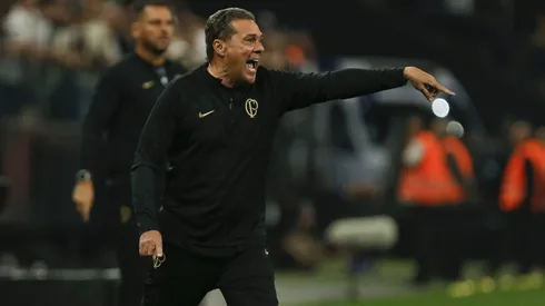 Vanderlei Luxemburgo aparece en carpeta de Colo Colo como el tapado.