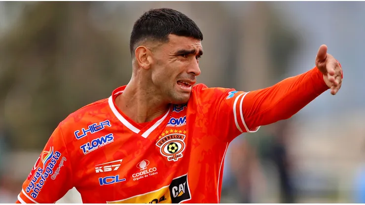 Escalante seguirá jugando en la Primera B del fútbol chileno.