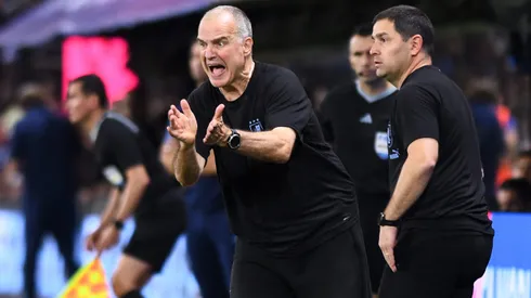 Marcelo Bielsa no podrá contar con dos jugadores de Uruguay que militan en Europa durante el Preolímpico.