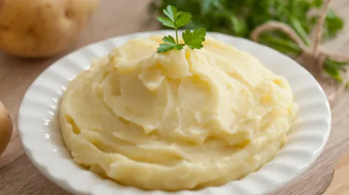 Clásica receta de puré para acompañar tus comidas.