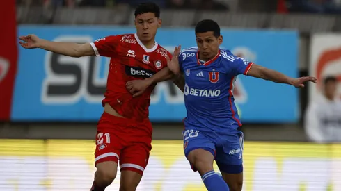 Tras su gran temporada 2023, la U y la UC ponen sus ojos en César Pérez.