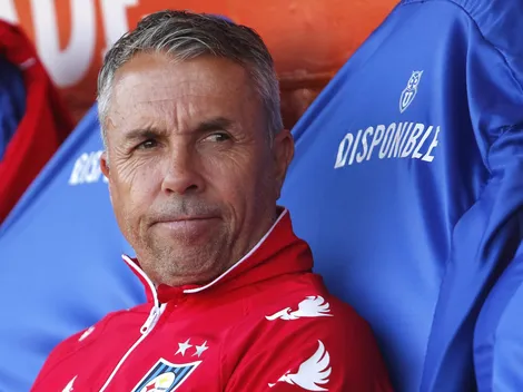 Álvarez toma su primera gran decisión en la U