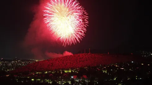 ¿Hay fuegos artificiales en Santiago? Mira las opciones de Año Nuevo.