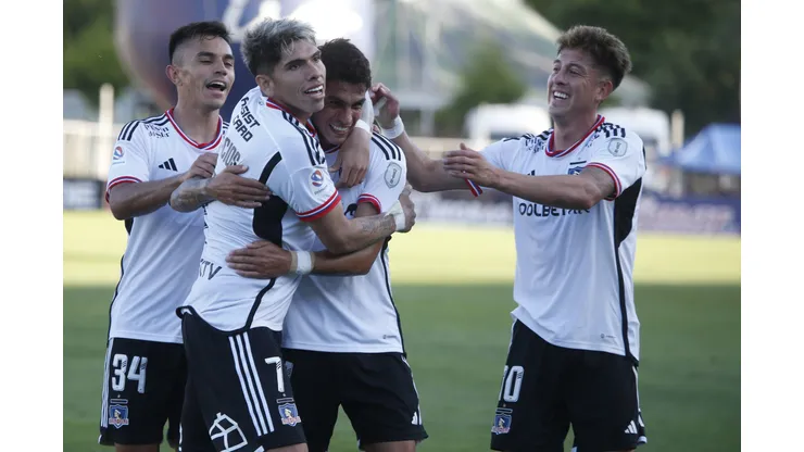 Colo Colo puede tener entrenador chileno si no llega a acuerdo con sus primeras opciones.
