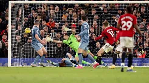 Manchester United caía por 0 a 2 pero logró dar vuelta el marcador y ganar por 3 a 2 ante Aston Villa.