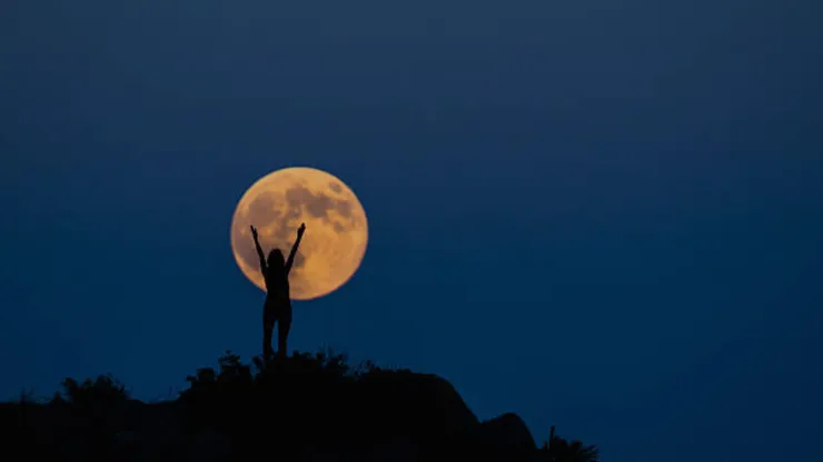 ¿Cuándo hay Luna creciente y Luna llena en el mes de mayo?