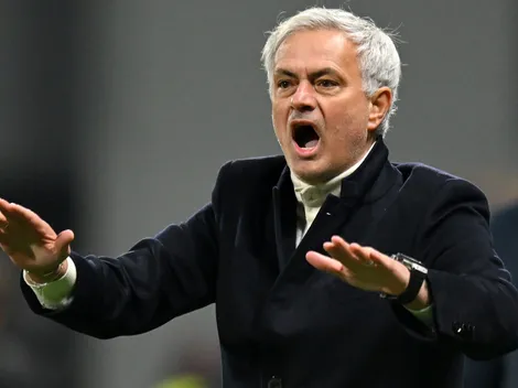 ¡Notable! Mourinho interrumpe conferencia... del fútbol egipcio