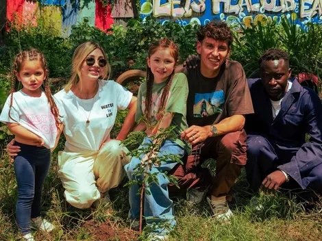 La generosa Navidad de Lichnovsky: Llevó fútbol y agua a niños en Kenia