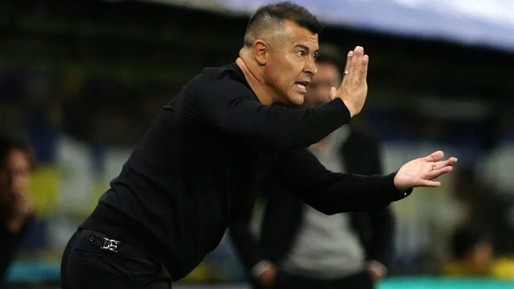 Jorge Almirón comienza a tomar fuerza para llegar a Colo Colo. Foto: Getty Images.