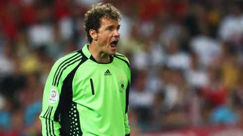 Amigo, cálmese: Jens Lehmann no controló su ira y destruyó la casa de su vecino con una motosierra.