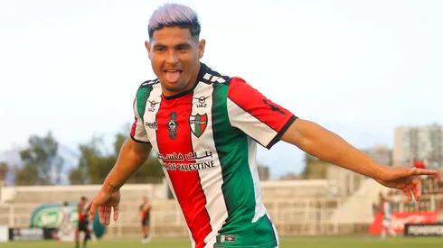 Maximiliano Salas se va de Palestino para volver al fútbol argentino.