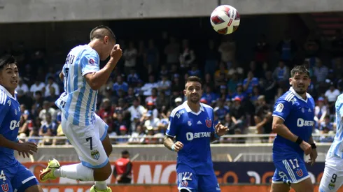 Julián Alfaro le anotó un gol a la Universidad de Chile en el Campeonato Nacional 2023. ¿Jugará de azul en la temporada venidera?
