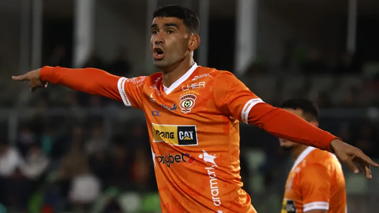 David Escalante puede dejar Calama para ir a Valparaíso con Santiago Wanderers.