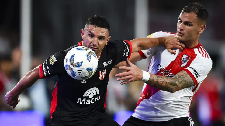Maravilla Martínez marcó 11 goles en Argentina.