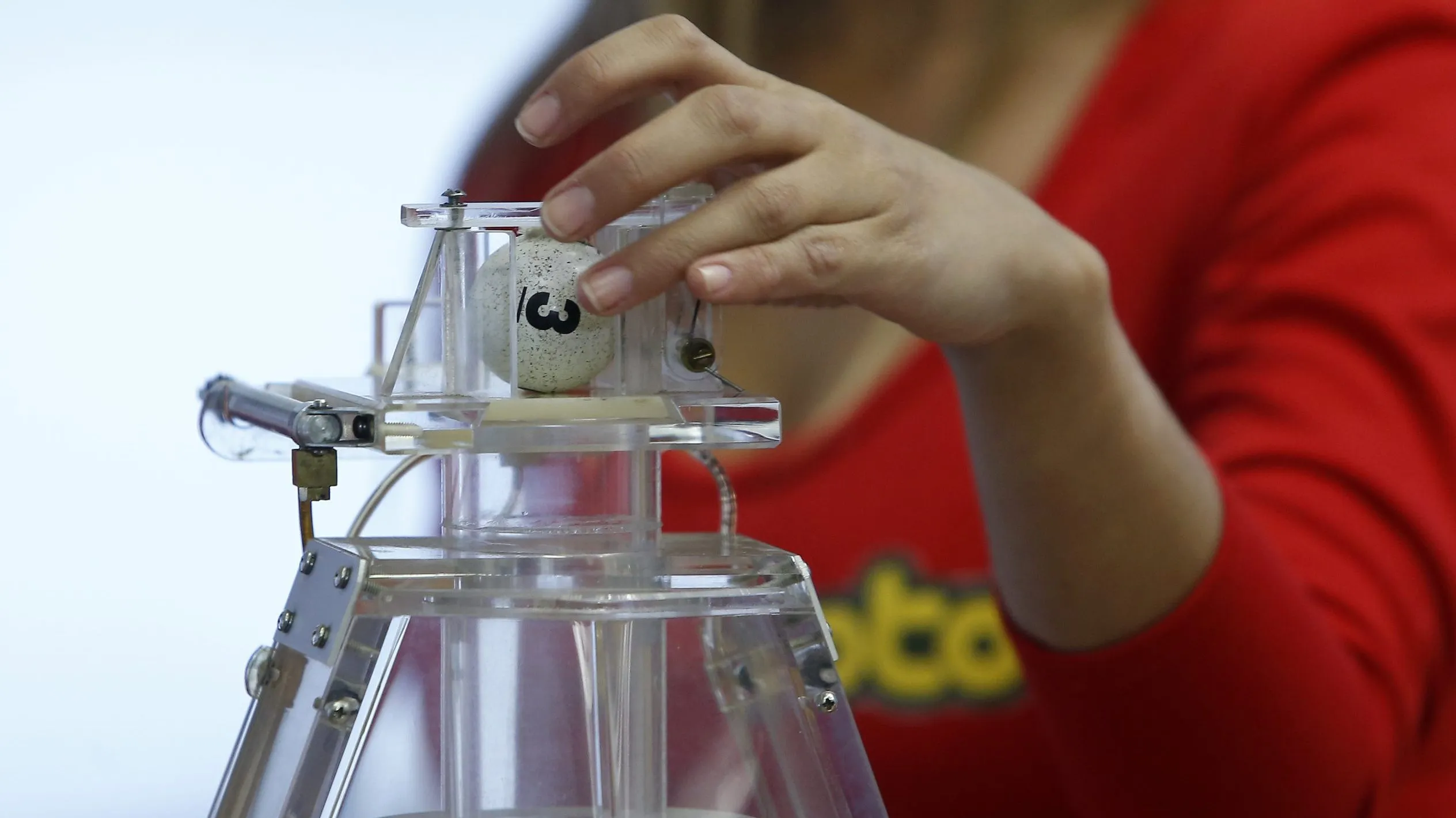 La Polla Chilena organiza los sorteos. Foto: Paul Plaza/Aton Chile