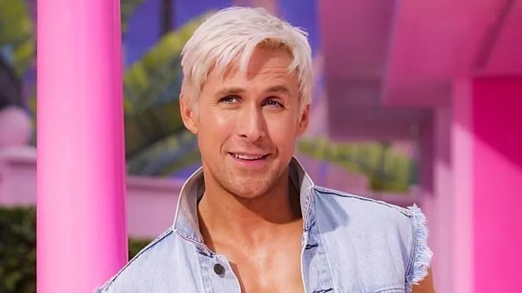 Ryan Gosling lanza versión navideña de "I'm Just Ken" de Barbie