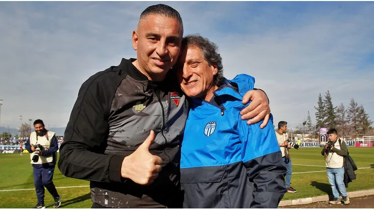 Salas tiene avanzadas conversaciones para ser el nuevo DT de Ñublense.
