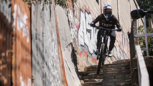 Pedro Burns performs during a practice run prior Red Bull Valparaiso Cerro Abajo, in Valparaiso, Chile, on February 11, 2023. // Alfred Jürgen Westermeyer / Red Bull Content Pool // SI202302120201 // Usage for editorial use only //