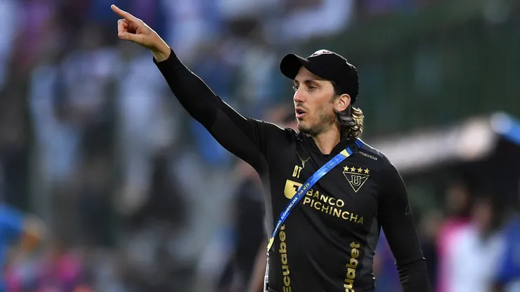 Luis Zubeldía es el gran anhelo de Colo Colo