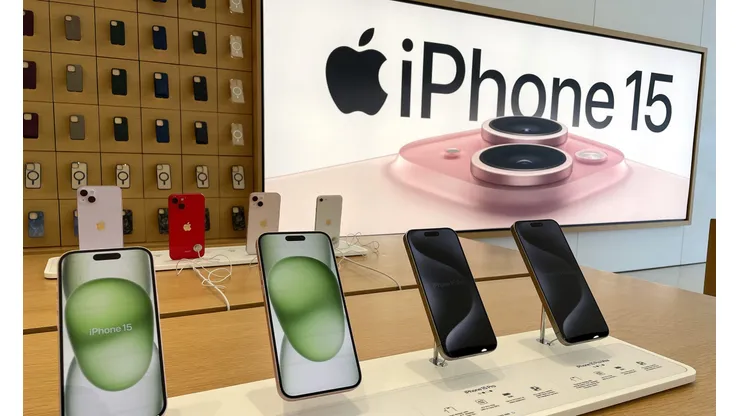 iPhone 15