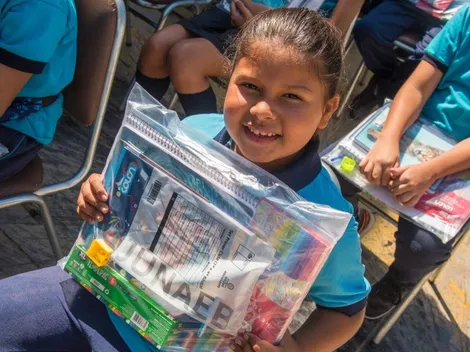 ¿Qué estudiantes reciben el Bono Útiles Escolares este 2024?