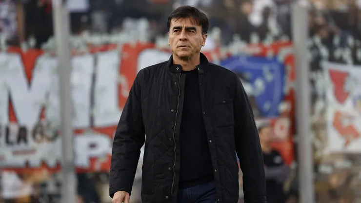 Gustavo Quinteros asegura que lo quieren manchar tras su salida.