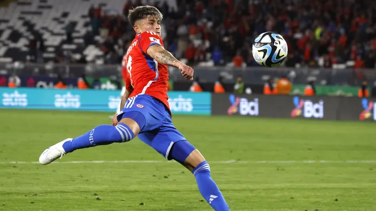 Berizzo hace debutar a Maxi Guerrero en las eliminatorias con la Roja.