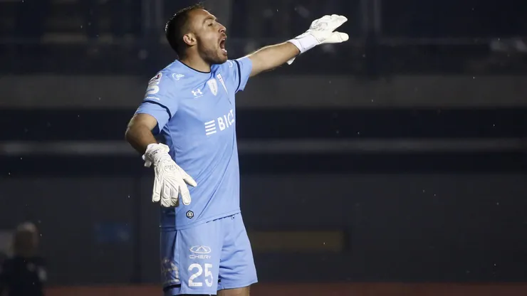 Sebastián Pérez aparentemente será el golero titular de la Católica en la temporada siguiente.