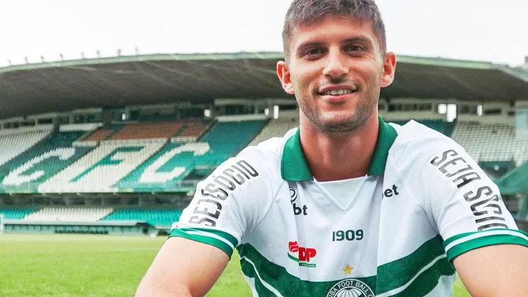 Kuscevic huye del descendido Coritiba y se acerca al Vasco de Gary