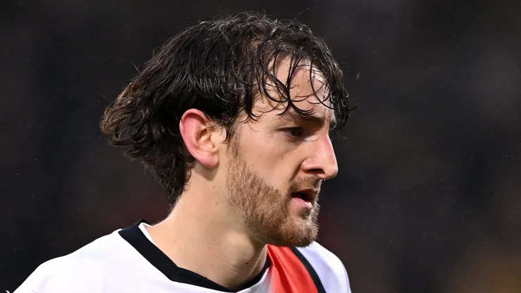 Tom Lockyer se desmayó en pleno encuentro ante el Bournemouth.