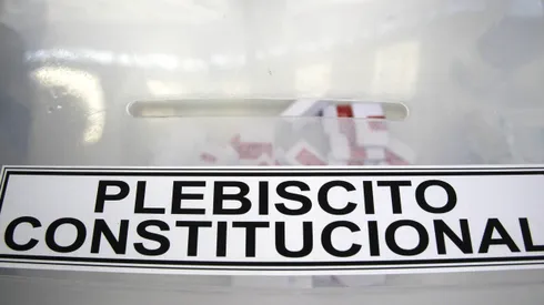 ¿Se van a la mayoría? Esto pasa con el voto nulo y blanco en Chile.