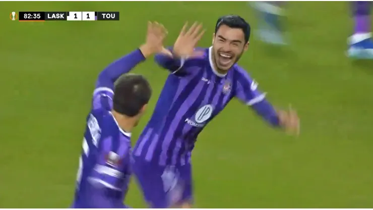 Suazo anotó el gol de la victoria para su equipo.