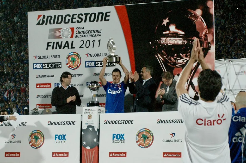 Valdés era el presidente de Azul Azul cuando ganaron la Copa Sudamericana 2011. | Foto: U de Chile