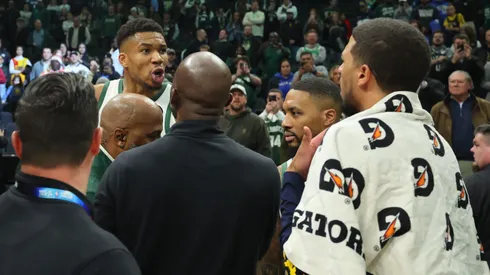 Giannis Antetokoumpo furioso tras el robo al balón.