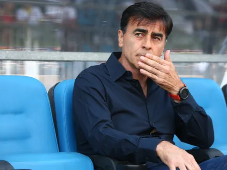 Stöhwing descarta que ya le tengan reemplazo a Quinteros en Colo Colo