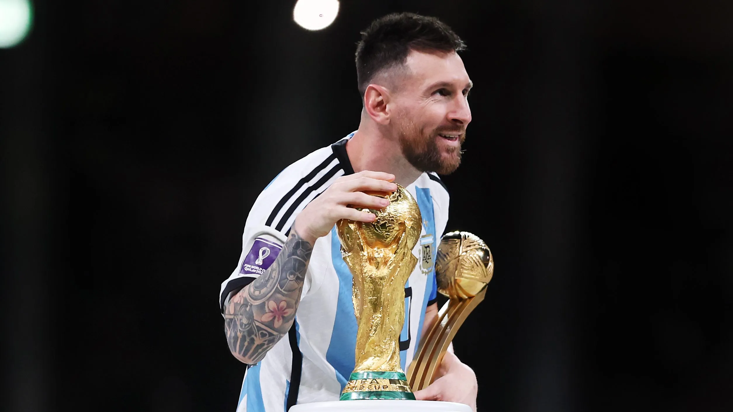 El gran rendimiento de Lionel Messi en Qatar 2022 todavía puede ser un factor en estos premios The Best 2023. | Foto: Getty Images.