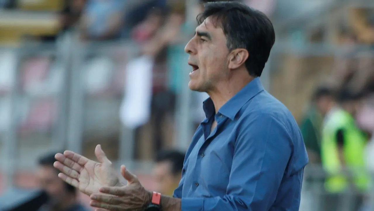 Gustavo Quinteros dejará Colo Colo el 31 de diciembre, si no renueva contrato (Photosport)