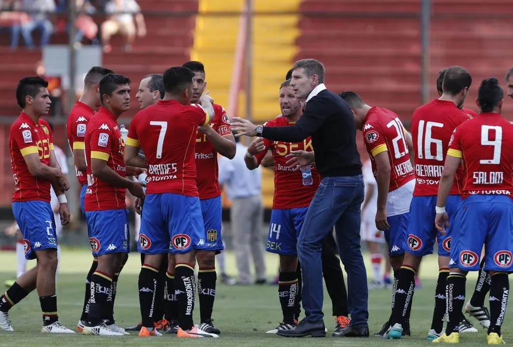 Martín Palermo estuvo al mando de Unión Española. Foto: Martin Thomas/Photosport