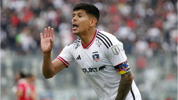 Pavez habló de ser capitán en la era de las RRSS
