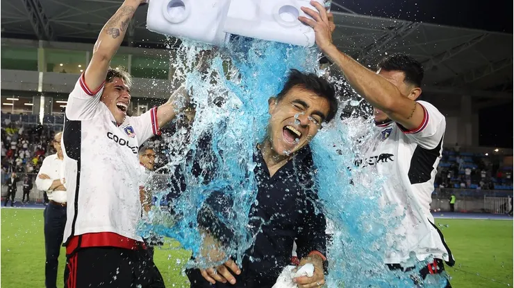 Quinteros tiene el apoyo de Mosa para seguir en Colo Colo