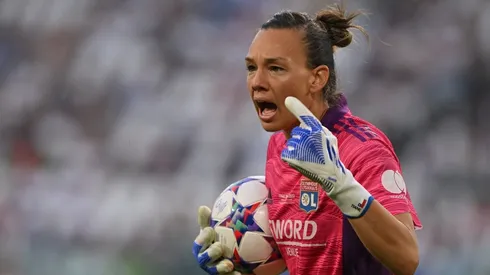 Christiane Endler no conoce de derrotas en Champions League.