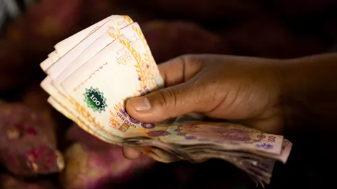 ¿Conviene viajar a Argentina? Así está el cambio a pesos argentinos.