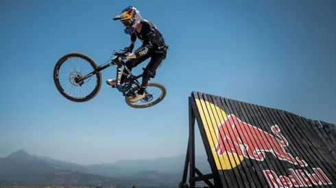 Pedro Burns es uno de los protagonistas de la escena Downhill de la presente temporada.