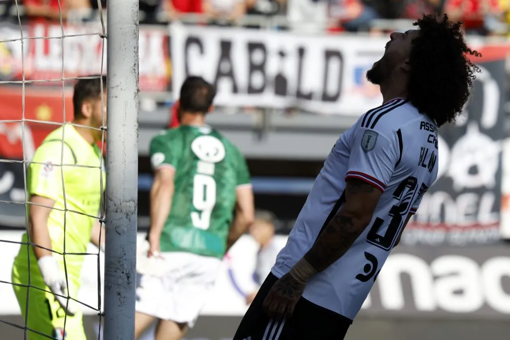 Maximiliano Falcón no se guardó nada y le pegó con todo a Colo Colo. Foto: Photosport.