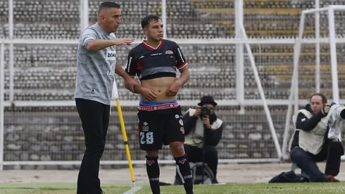 Jaime García habla de las diferencias del fútbol formativo chileno con el europeo.