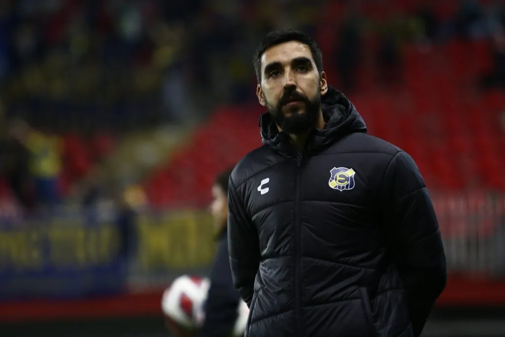 Meneghini sigue por otra temporada en Everton | Photosport