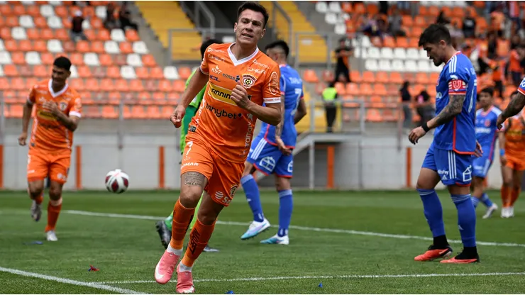 Cristian Insaurralde no llegará a la U en el 2024.