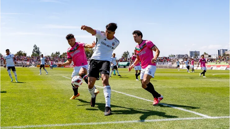 Albos y árabes esperan rival para el sueño de llegar a fase de grupos.