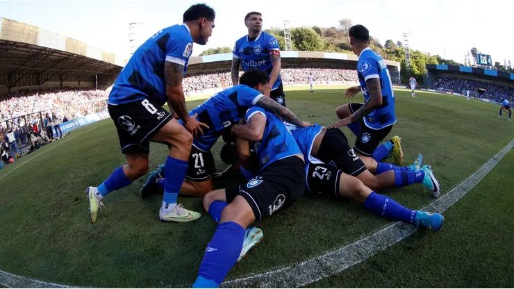 Huachipato festeja el tercer título de su historia.